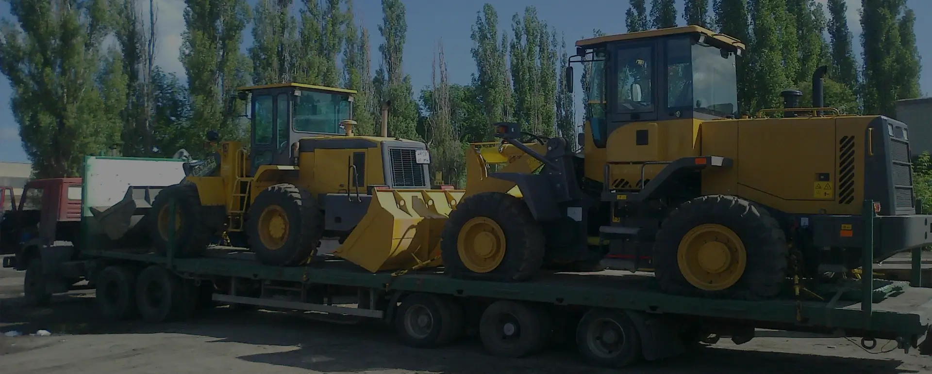 Заказать аренду низкорамного прицепа в поселке Большой Луг (Сибирский округ - Иркутская область) для перевозки спецтехники в негабарите на сайте по форме